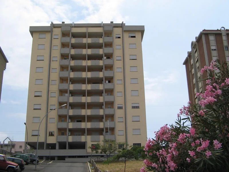 Edificio-Civitavecchia-via-Labat