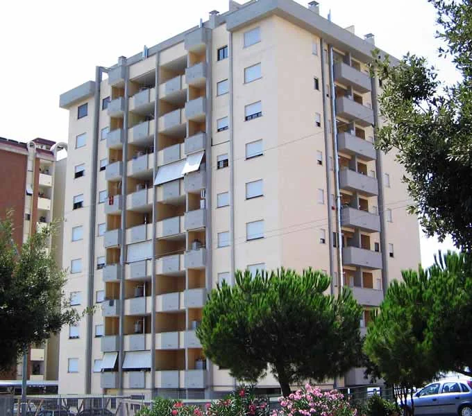 Edificio-Civitavecchia-via-Labat