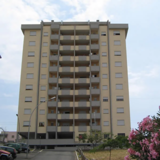 Edificio-Civitavecchia-via-Labat